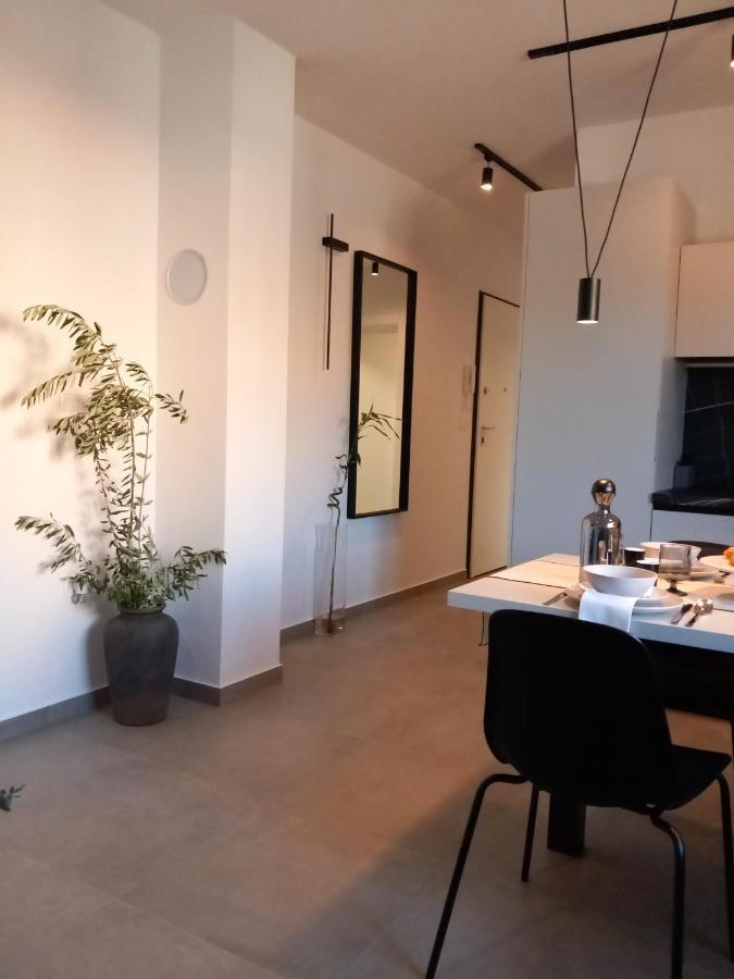 Urban Apartment *